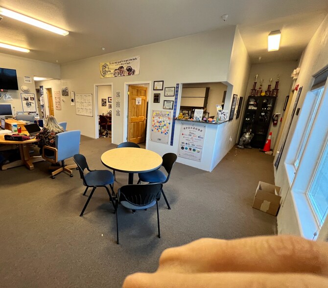 More Photos Of 4311 Sara Rd SE, Albuquerque Research And Development For Sale