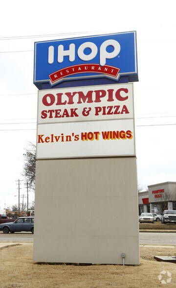 More Photos Of Highway 51 @ Wilkinville Rd, Millington Unknown For Lease