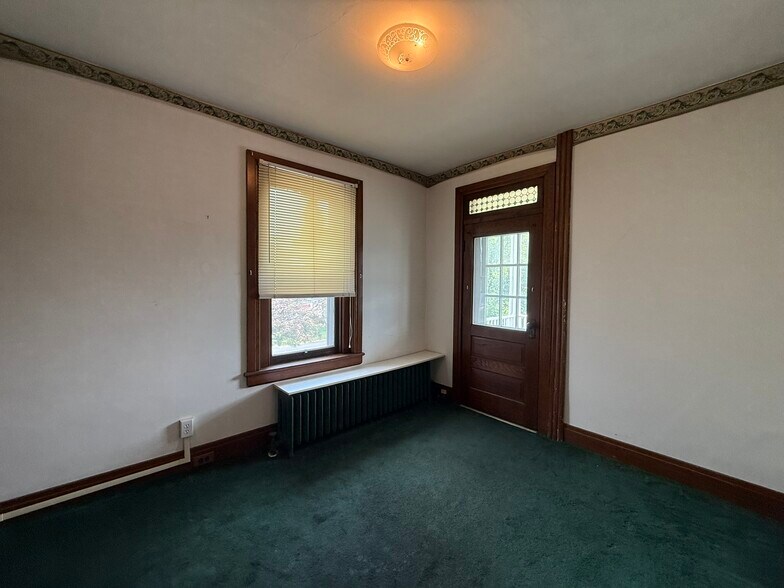 More Photos Of 40 Hockersville Rd, Hershey Freestanding For Sale