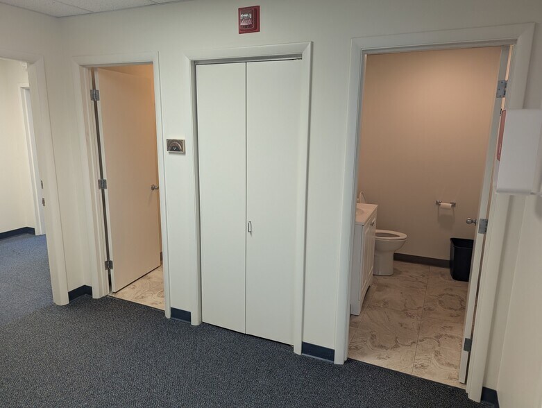 More Photos Of 24 Thorndike St, Cambridge Office For Lease