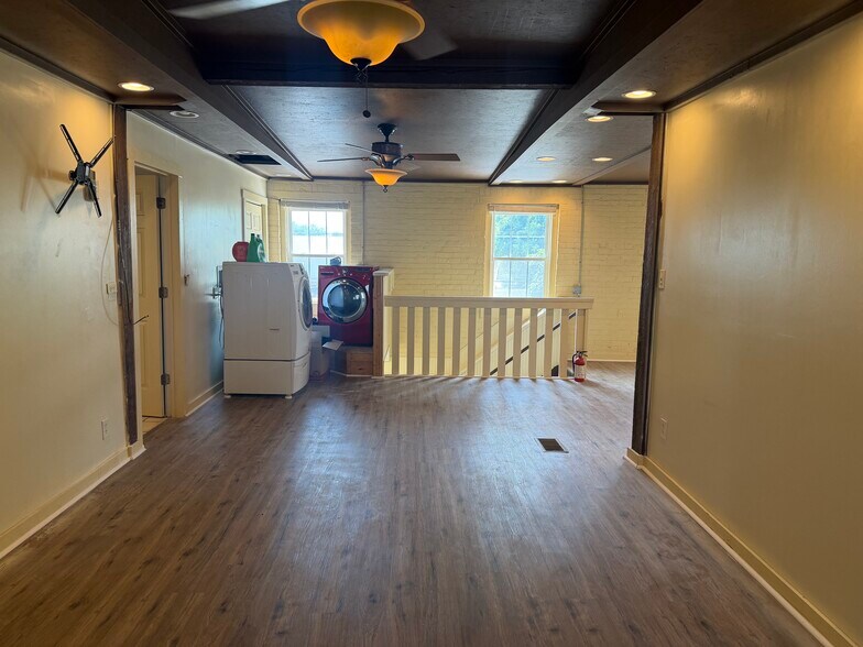 More Photos Of 46 Jefferson St, Brookville Storefront Retail Residential For Sale