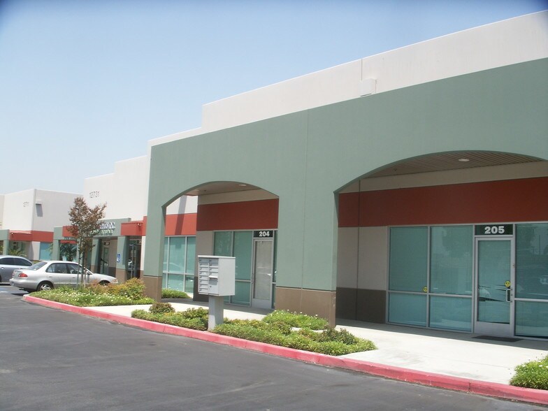 More Photos Of 12711 Ramona Blvd, Baldwin Park Warehouse For Lease