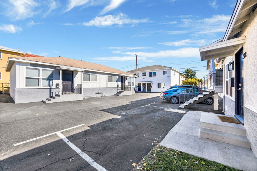 More Photos Of 240-260 E Providencia Ave, Burbank Apartments For Sale