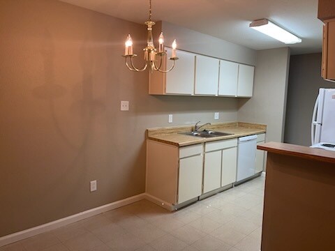 More Photos Of 2200 Cypress Landing Dr, Houston Apartments For Sale