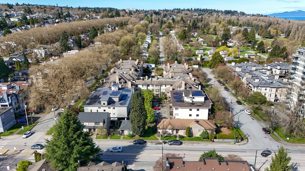More Photos Of 3719 W 8th Av, Vancouver Apartments For Sale