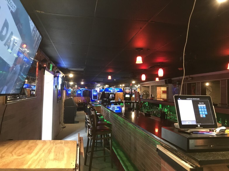 More Photos Of 6337 San Juan Ave, Jacksonville Bar For Sale