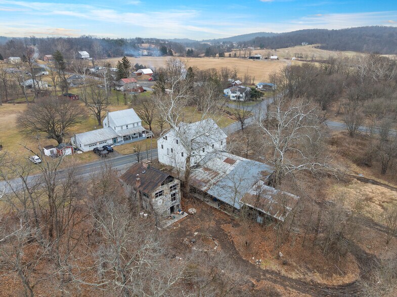 More Photos Of 624 Center Mills Rd, Aspers Specialty For Sale