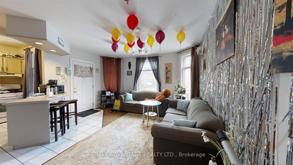 More Photos Of 193 Wharncliffe Rd N, London Apartments For Sale