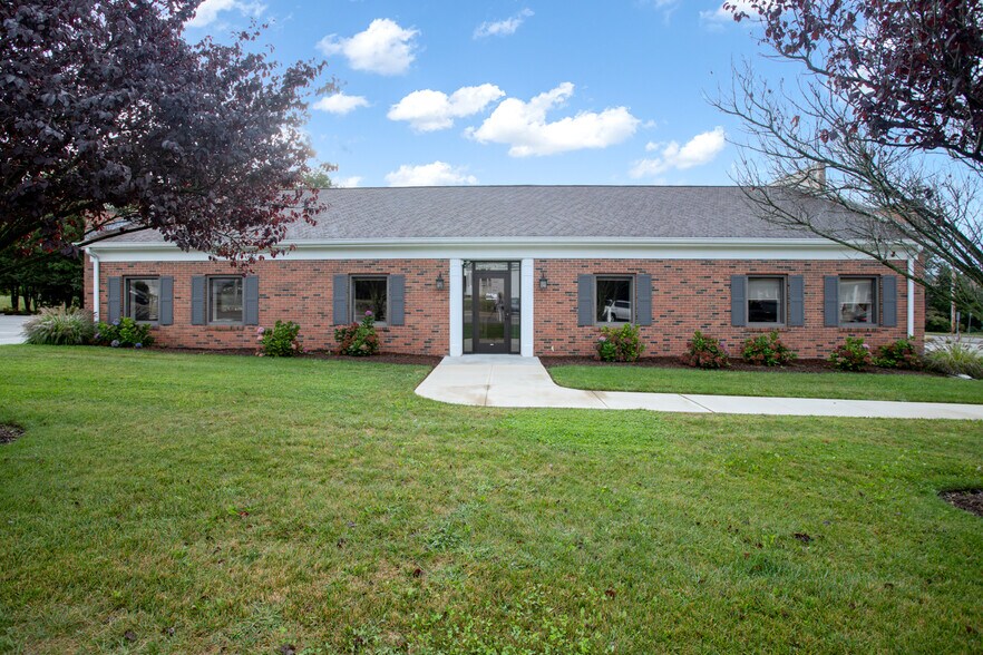 Primary Photo Of 54 County St, Somerset Bank For Lease