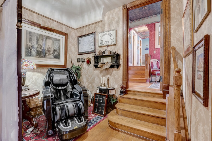 More Photos Of 3209 W Wells St, Milwaukee Hospitality For Sale