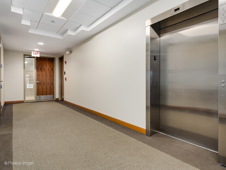 More Photos Of 400 S County Farm Rd, Wheaton Office For Sale