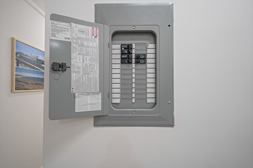 More Photos Of 136-138 Main St, Greenport Storefront Retail Residential For Sale