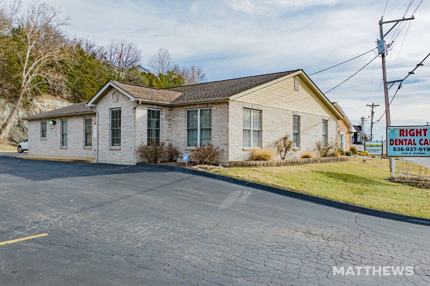 Primary Photo Of 2380 N Truman Blvd, Crystal City Medical For Sale