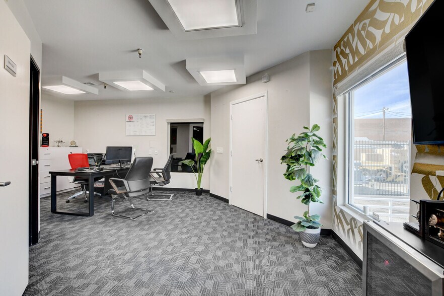 More Photos Of 5240 W Charleston Blvd, Las Vegas Storefront Retail Office For Sale