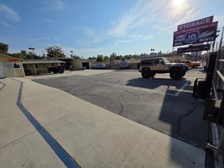 More Photos Of 31631 Outer Highway 10, Redlands Auto Dealership For Lease