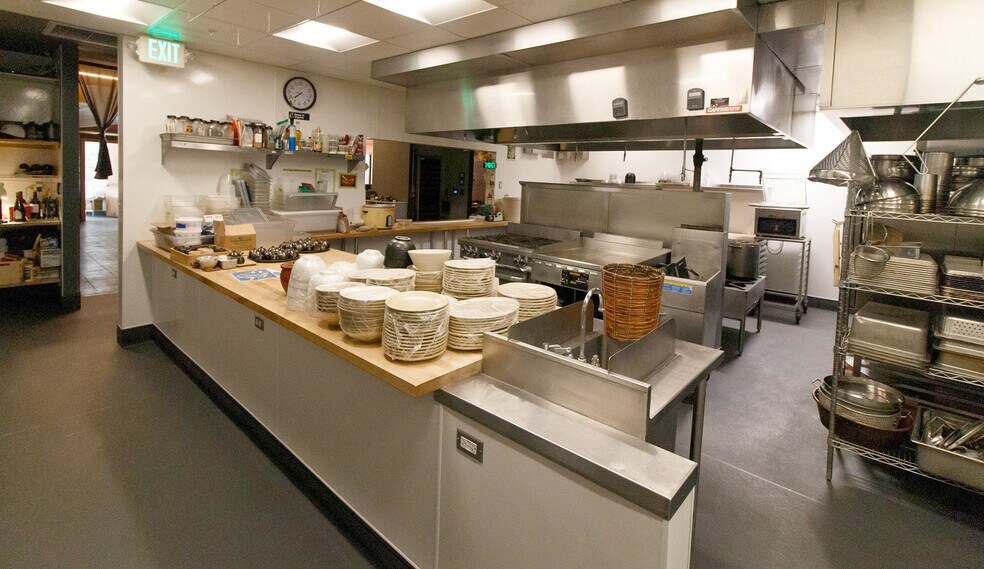 More Photos Of 821 Coombs St, Napa Restaurant For Lease