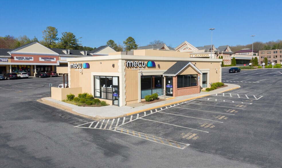 More Photos Of 532 Cranbrook Rd, Cockeysville Storefront For Lease