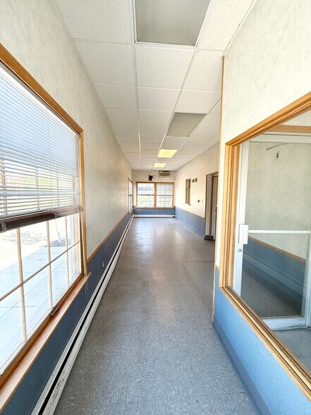 More Photos Of 130 N Detroit St, Bellefontaine Office Residential For Lease