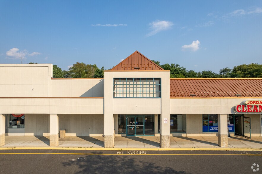 More Photos Of 1210 Route 130 N, Cinnaminson Storefront For Lease