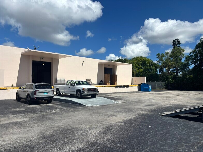 More Photos Of , Coral Springs Industrial For Sale