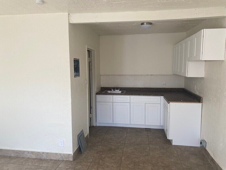 More Photos Of 2505-2509 E Monroe St, Phoenix Apartments For Sale