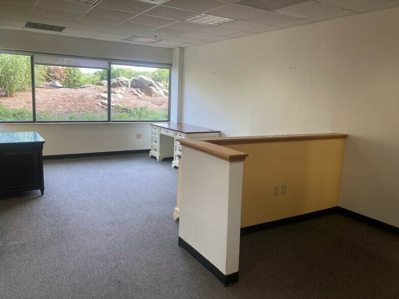 More Photos Of 35 Braintree Hill Office Park, Braintree Office For Lease