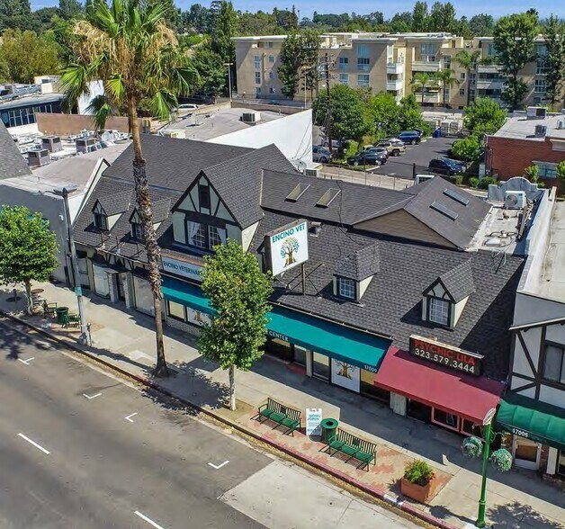 More Photos Of 17007-17015 Ventura Blvd, Encino Office For Sale