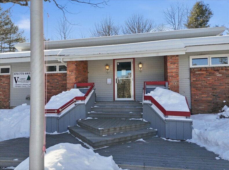 More Photos Of 647 Route 739, Lords Valley Office For Sale