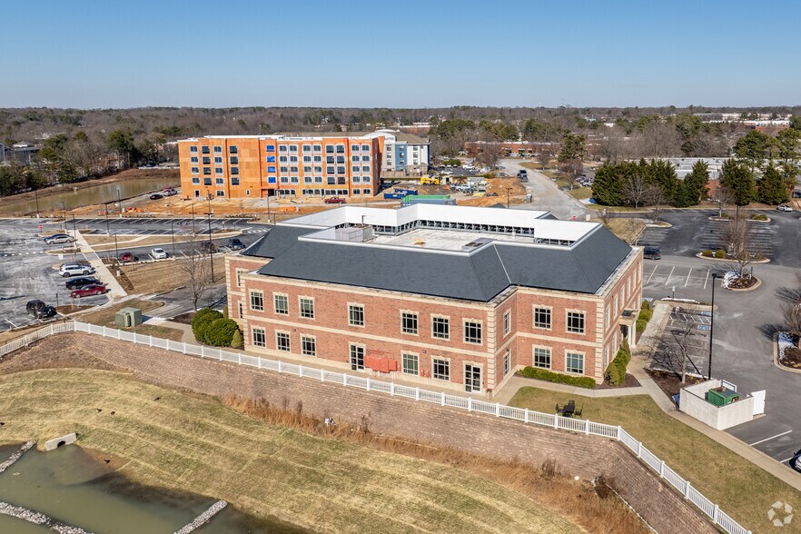 More Photos Of 9900 Independence Park Dr, Richmond Unknown For Lease