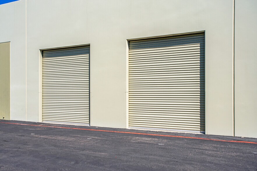 More Photos Of 2355 La Mirada Dr, Vista Warehouse For Sale