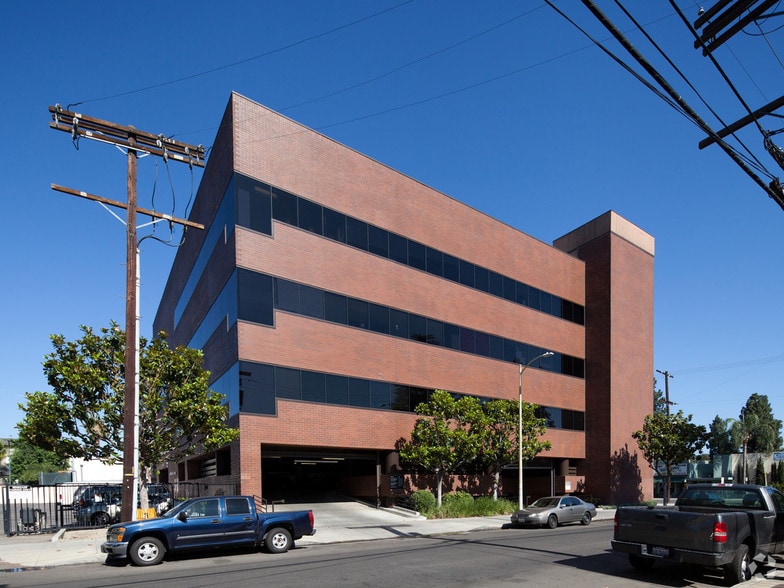 More Photos Of 12925 Riverside Dr, Sherman Oaks Office For Lease