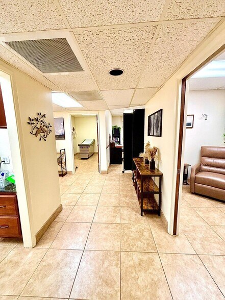 More Photos Of 6502-6564 E Carondelet Dr, Tucson Medical For Sale
