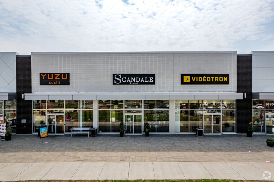 More Photos Of 143 Boul Armand-Frappier, Sainte-julie Bank For Lease