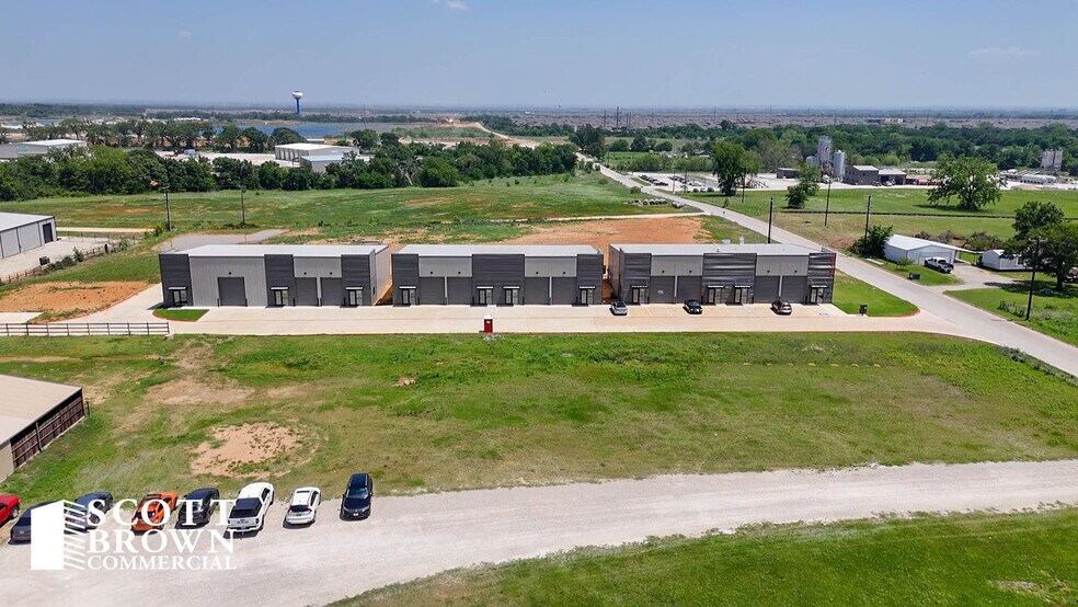 More Photos Of 8587 Stewart Rd, Aubrey Unknown For Lease