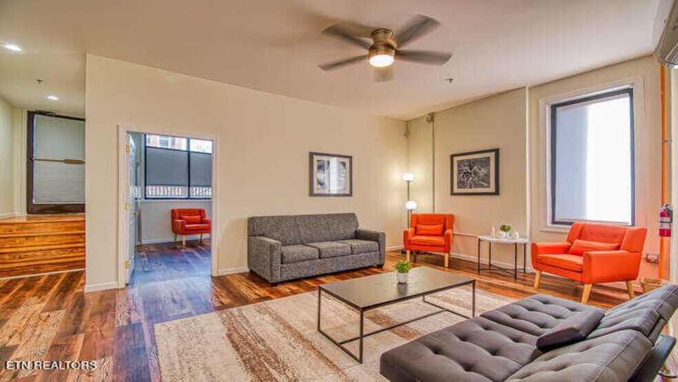 More Photos Of 145 S Gay St, Knoxville Restaurant For Sale