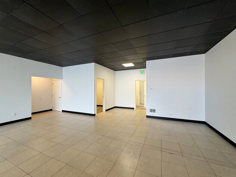 More Photos Of 463 Washington St, Sequim Storefront For Lease