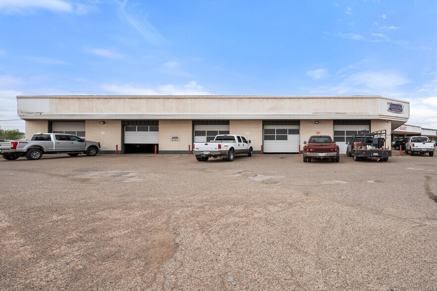 More Photos Of 3400 Blk Of Ave H, Lubbock Unknown For Lease