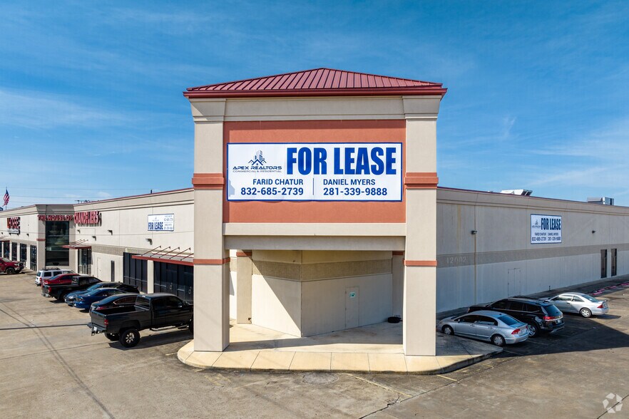 Primary Photo Of 12002 Southwest Fwy, Meadows Place Freestanding For Sale