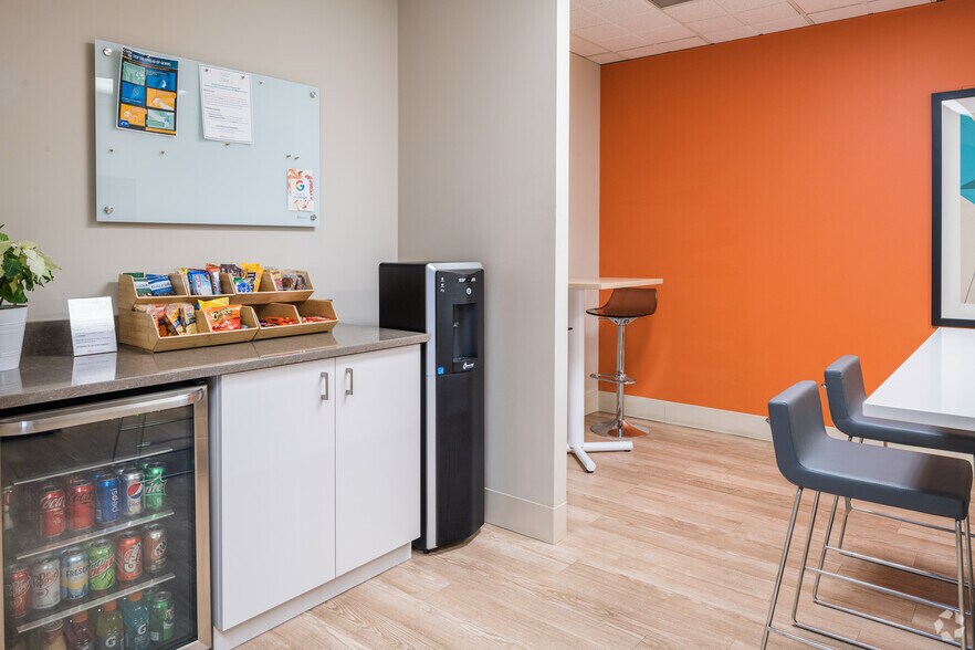 More Photos Of 231 S Bemiston Ave, Clayton Coworking Space