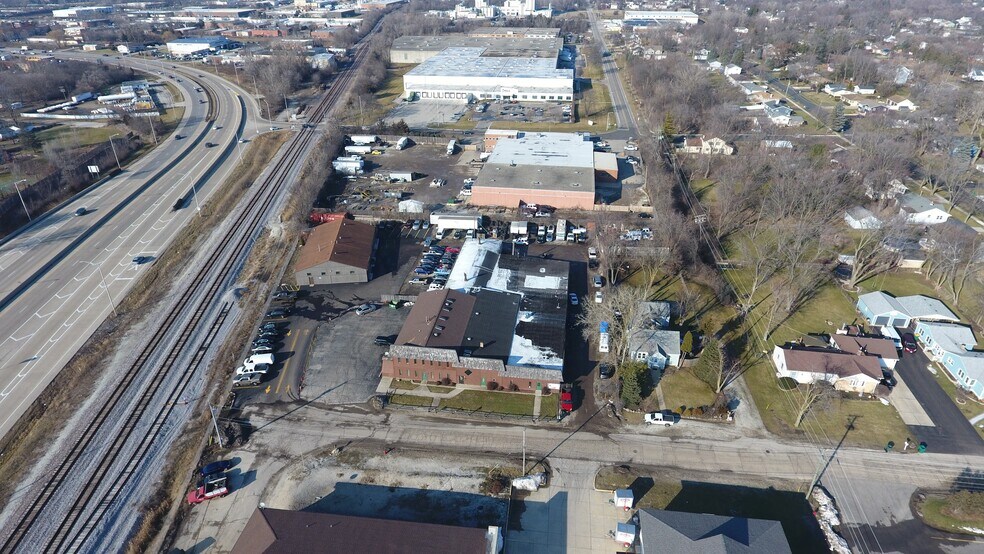 More Photos Of 3816 Grandview Ave, Gurnee Warehouse For Sale