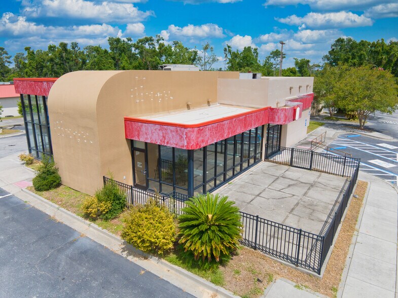 More Photos Of 1197 Lakes Blvd, Lake Park Fast Food For Lease