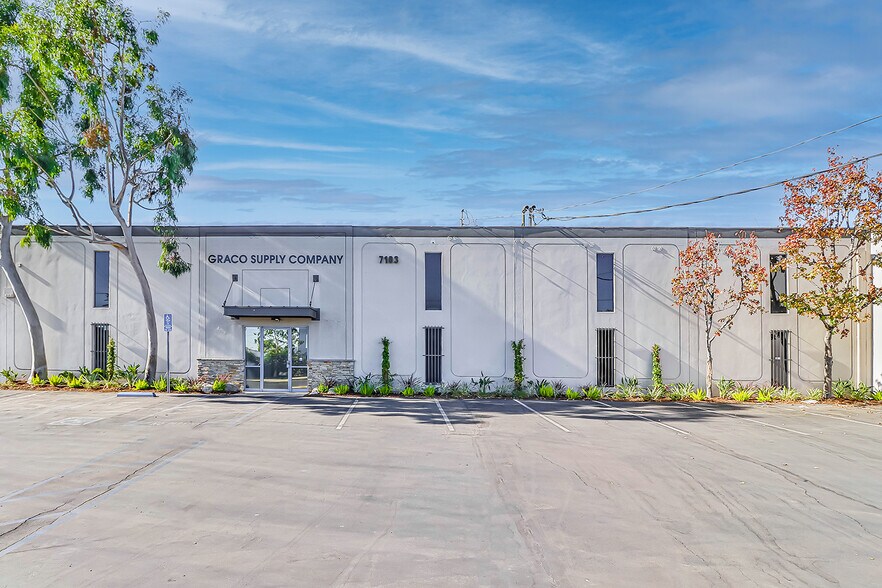 More Photos Of 7103 Fair Ave, North Hollywood Warehouse For Lease