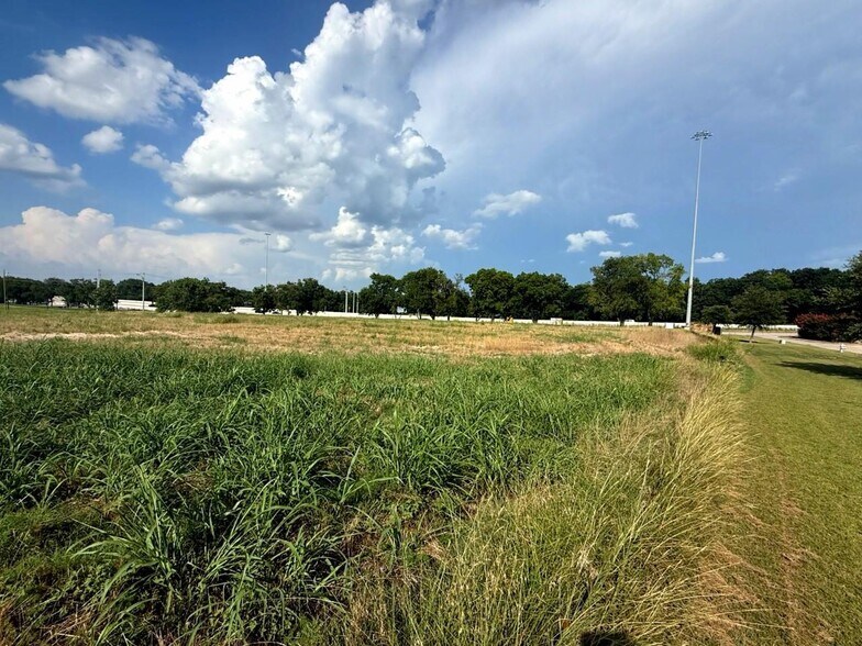 More Photos Of TBD West Stone Creek Drive, Sherman Land For Sale