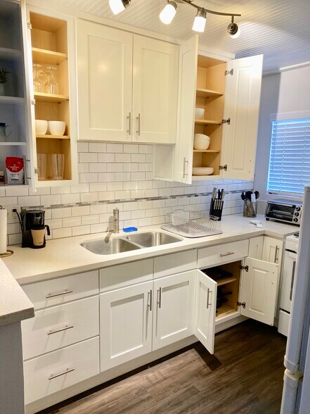 More Photos Of 1014 N Oxford Ave, Los Angeles Apartments For Sale