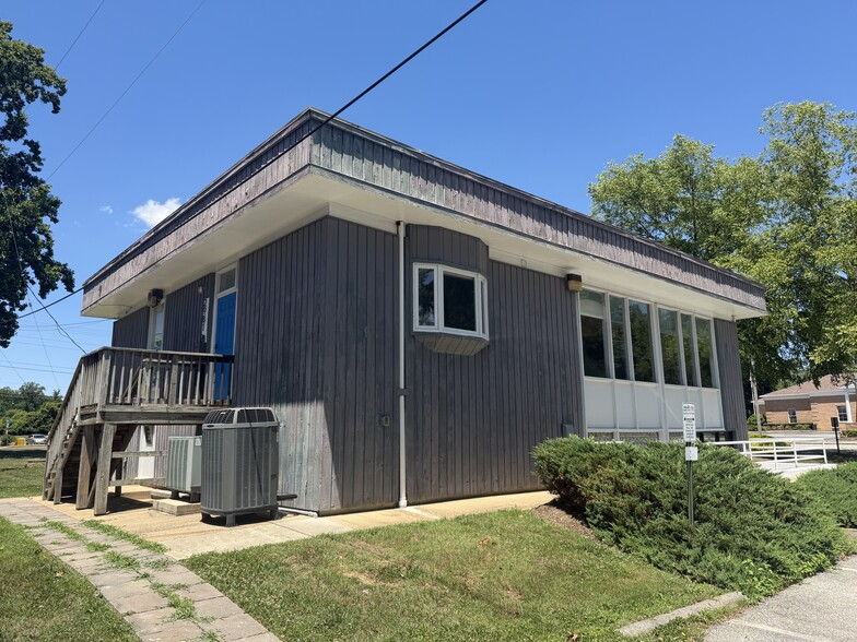 More Photos Of 2981 Solomons Island Rd, Edgewater Office For Sale