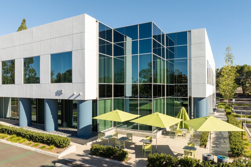 More Photos Of 152 Technology Dr, Irvine Light Manufacturing For Lease