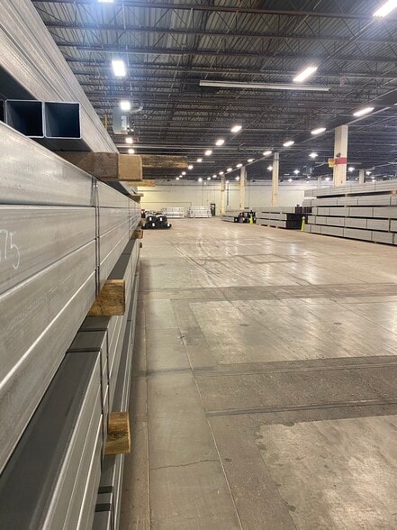 Primary Photo Of 1 Cain Pky, Rochelle Manufacturing For Lease