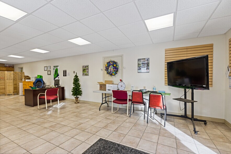 More Photos Of 120 Drummond Ave, Waterville Freestanding For Sale