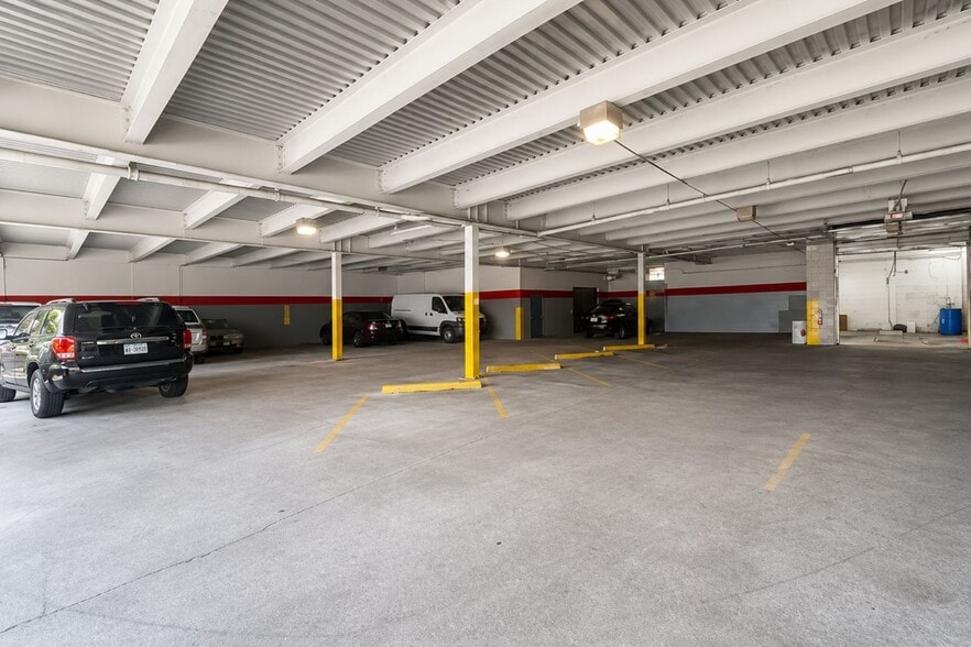 More Photos Of 360 Tunxis Hill Rd, Fairfield Auto Dealership For Sale