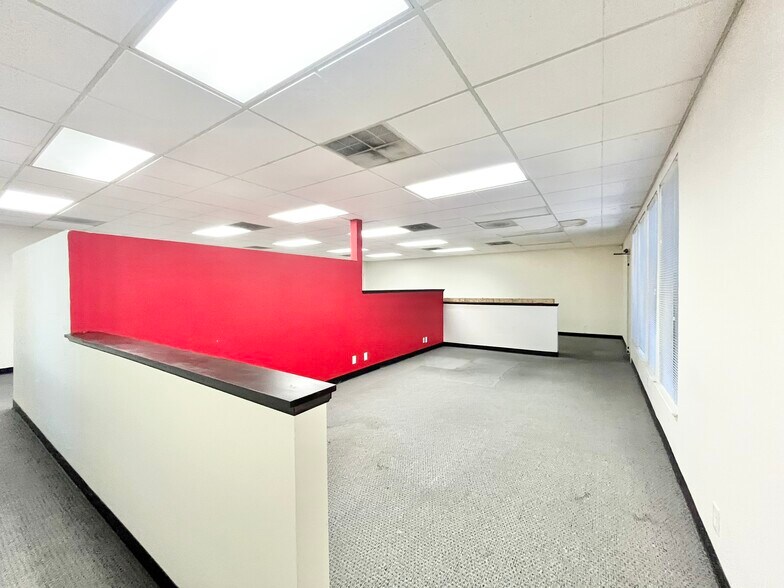 More Photos Of 5301 Madison Ave, Sacramento Loft Creative Space For Lease